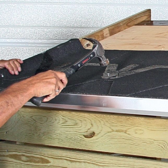 Puukatos Kuormalavoista