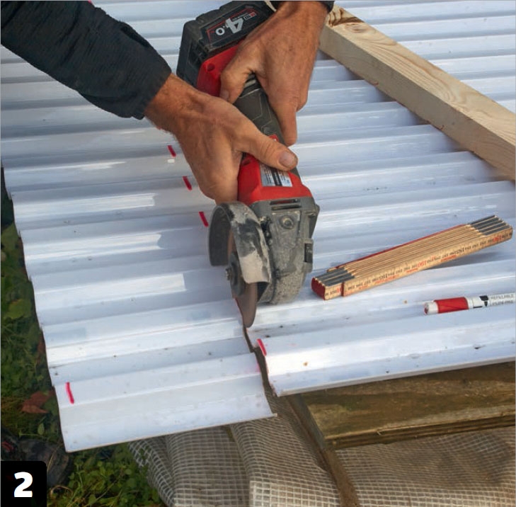 Tunn skivplast är lättast att skära