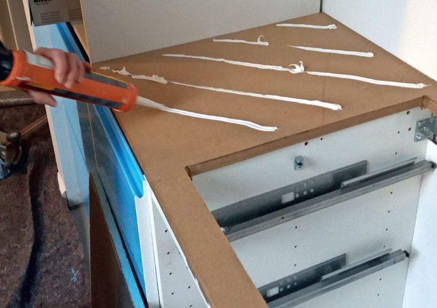 Fliser på bordplade