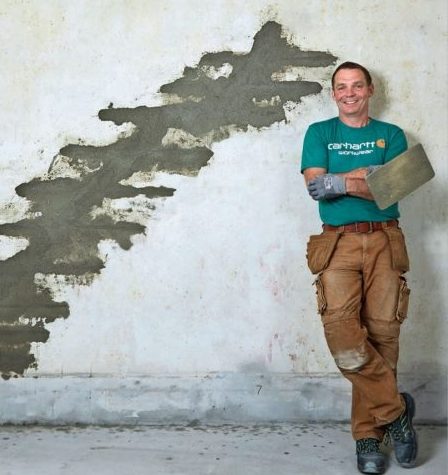 Setningsskader: Så er veggen pusset opp