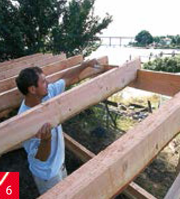 Bygge gapahuk i hagen