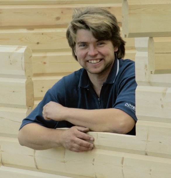 Byg selv hytte: Væggen virker ustabil