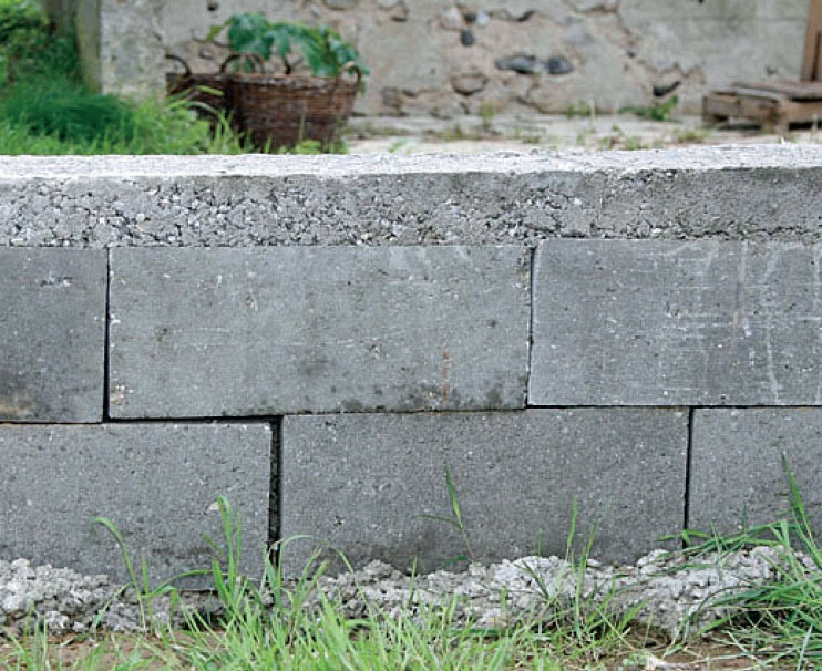 Sokkel til skur: Dagen efter fjernes brædderne