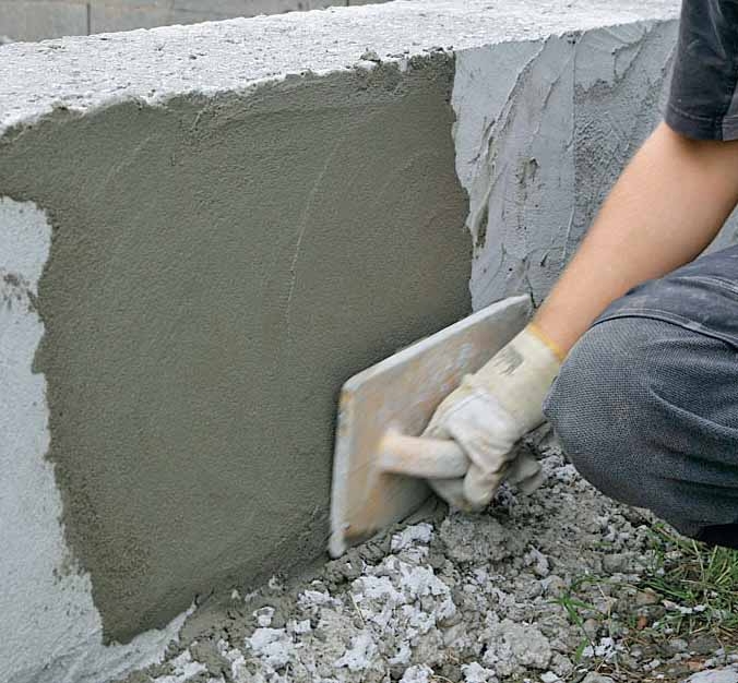 Autotallin perustus: Anna kerroksen kuivua, kunnes se tuntuu sormissa kuivalta