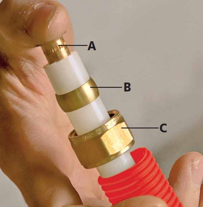 Piilota vesiputket seinän sisään