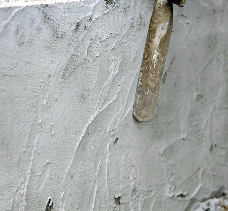 Støpe fundament til bod: Dagen etter kan du fjerne de verste ujevnhetene