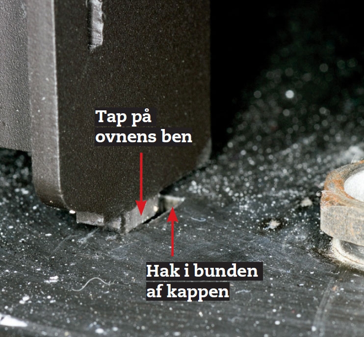 Pejseindsats: Der er ikke meget plads mellem ovn og konvektionskappe