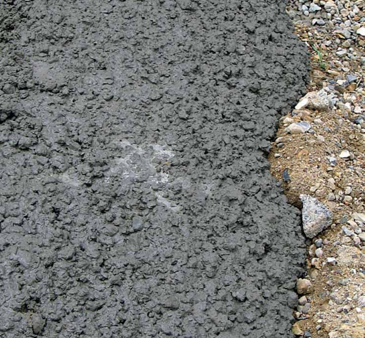 Gjuta platta garage: Betongen ska läggas ut direkt på plats