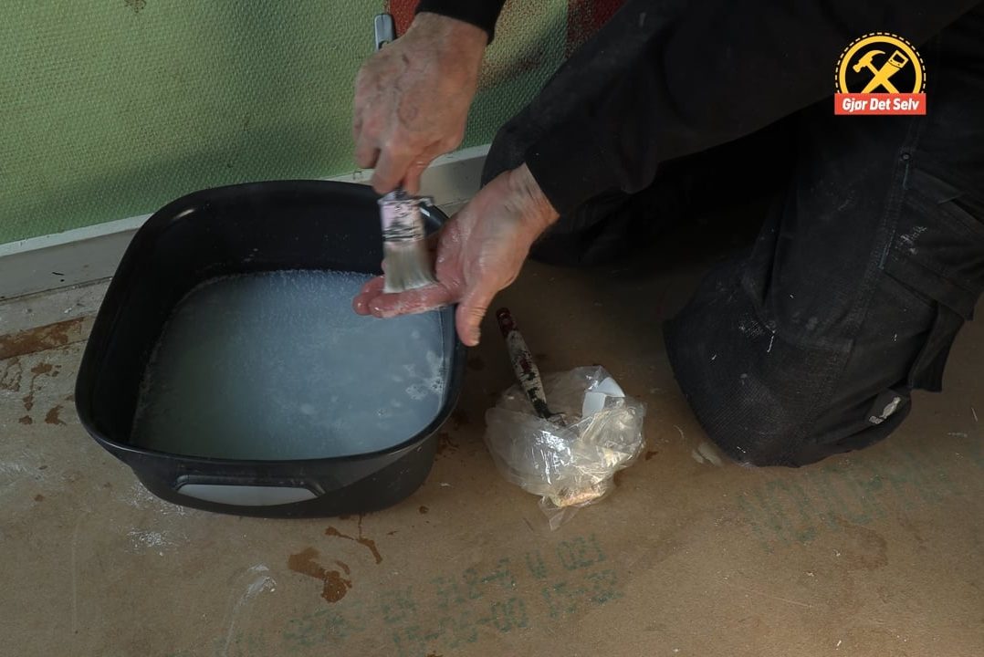 Nytt liv til en stiv pensel