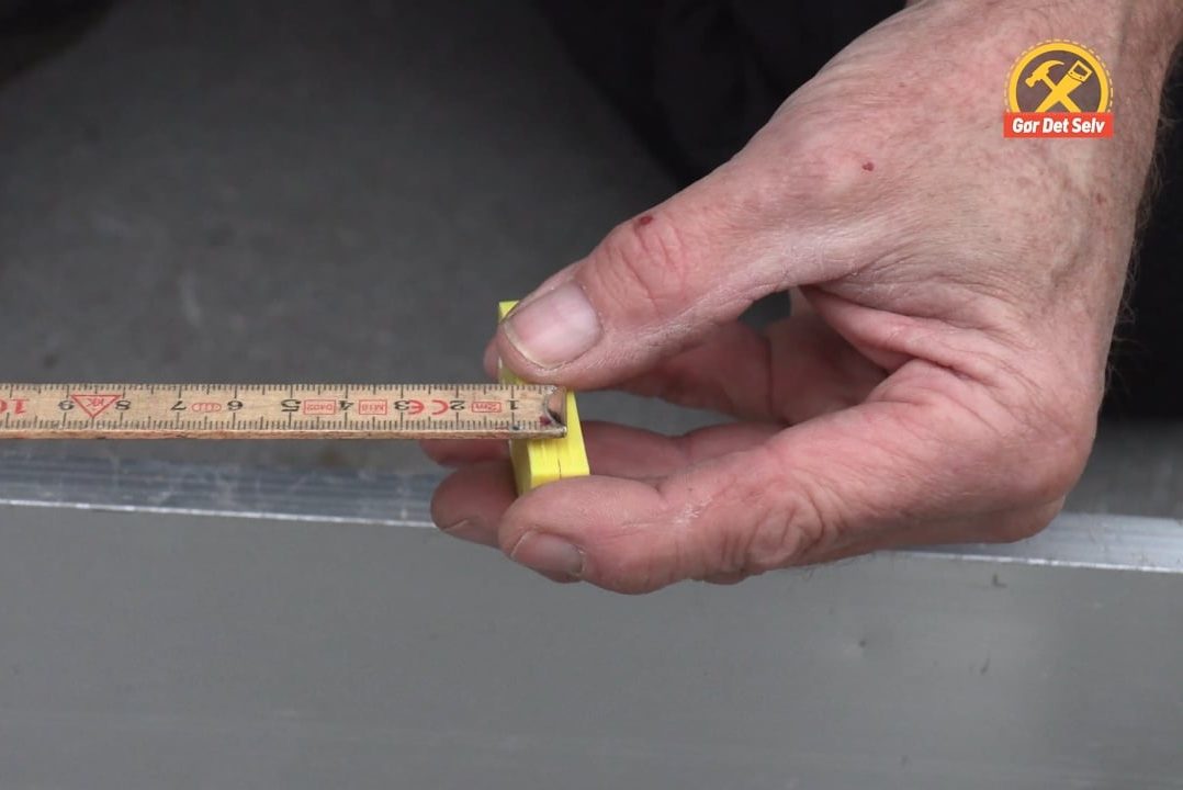 Fast fald med vaterpasset