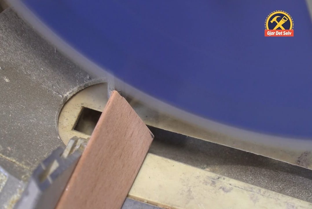 Skjær helt tynne "skiver" med kappsagen