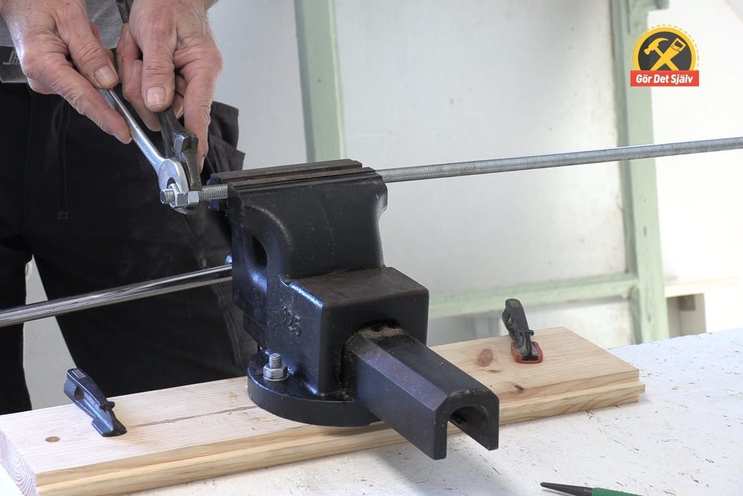 Borra hål i gängstången