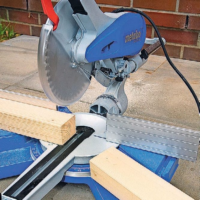 Listebeklædning Skur