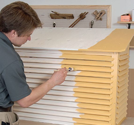 Värmepumpsskydd målas med alkydfärg