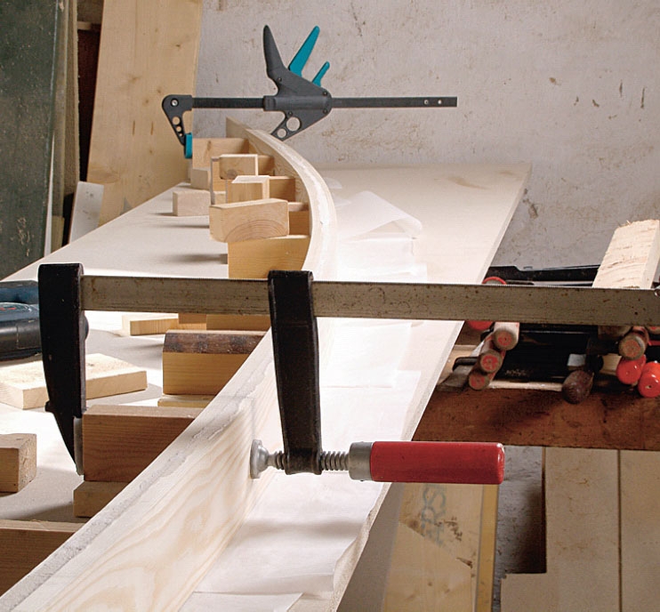 Lasikatto terassille: Lauta liimataan kerrallaan