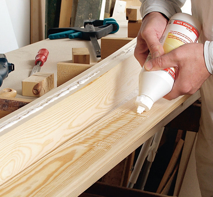 Lasikatto terassille: Seuraavien lautojen liimaus