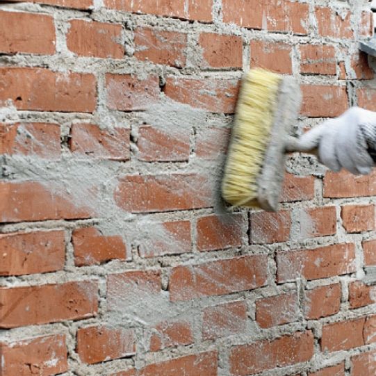 Tyndpuds: Med en fugtig kost glattes reparationerne