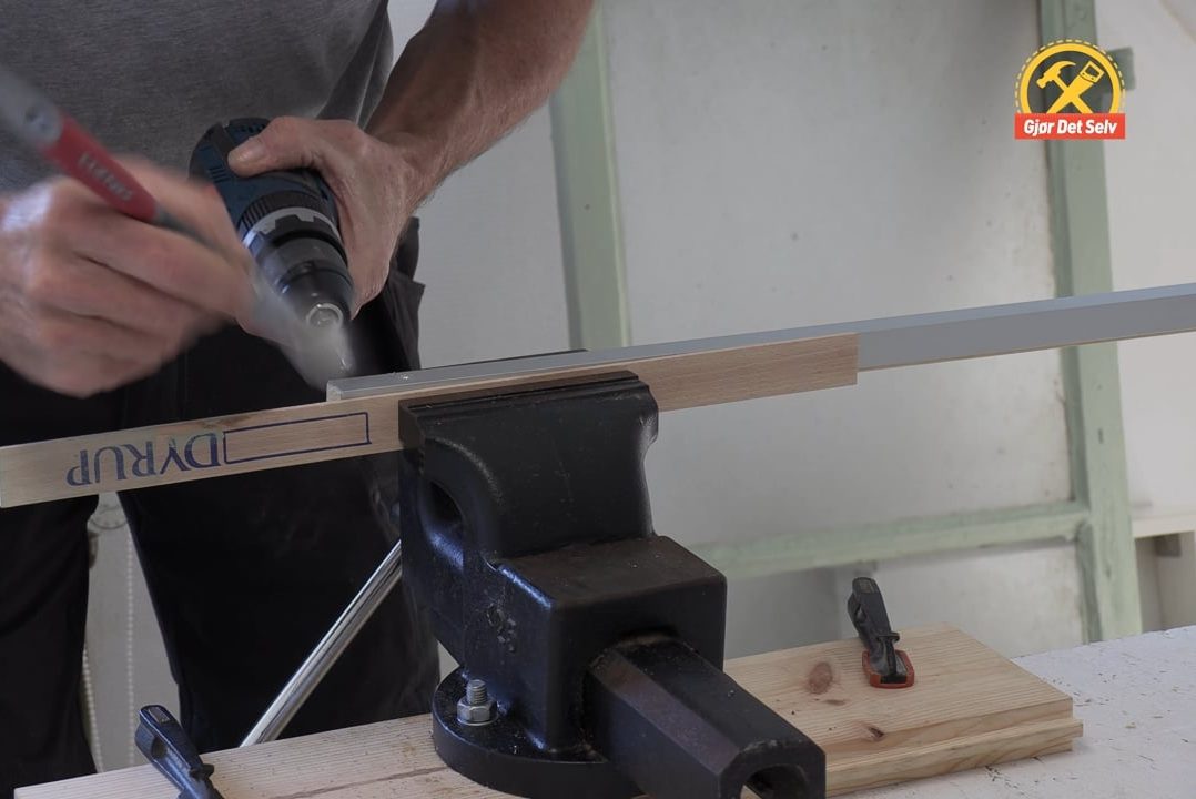 Hold metallboret rent