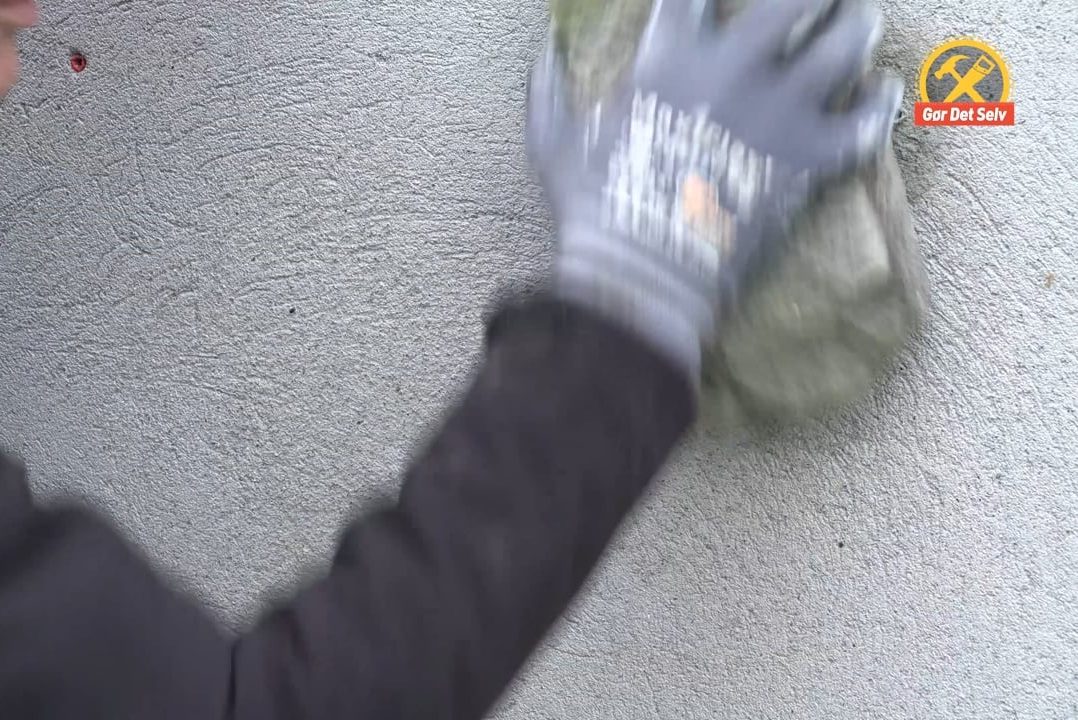 Brug mursten som slibepapir