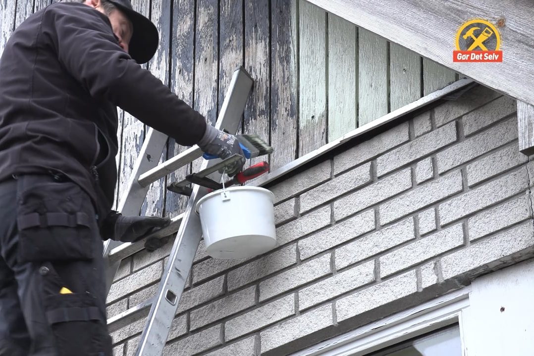 Lav en "knage" til malerbøtten