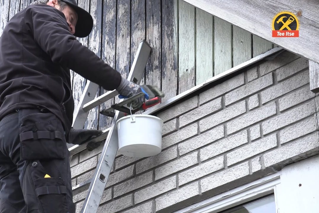 Tee "koukku" maalipurkille