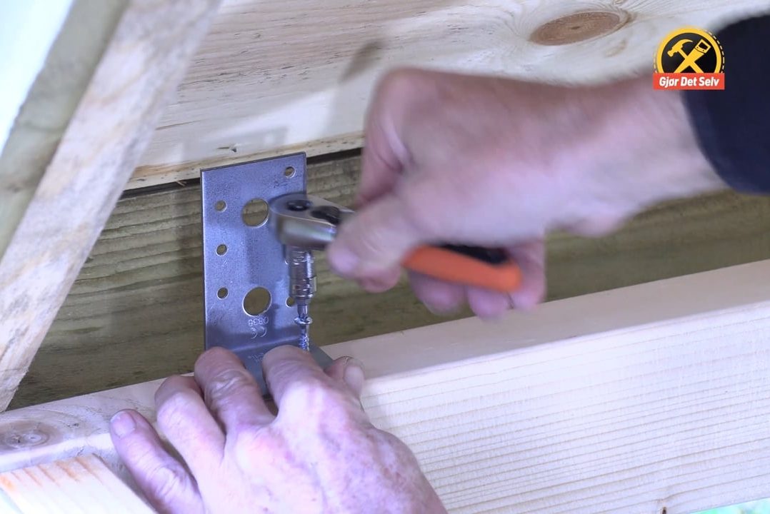 Skruer på trange steder