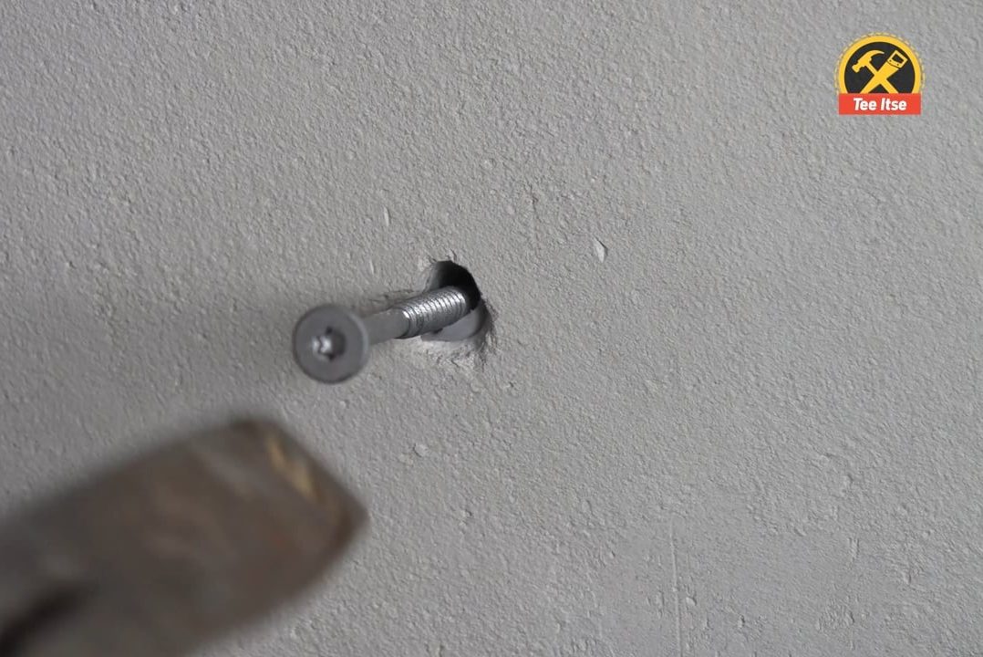 Lyö tulppa syvemmälle