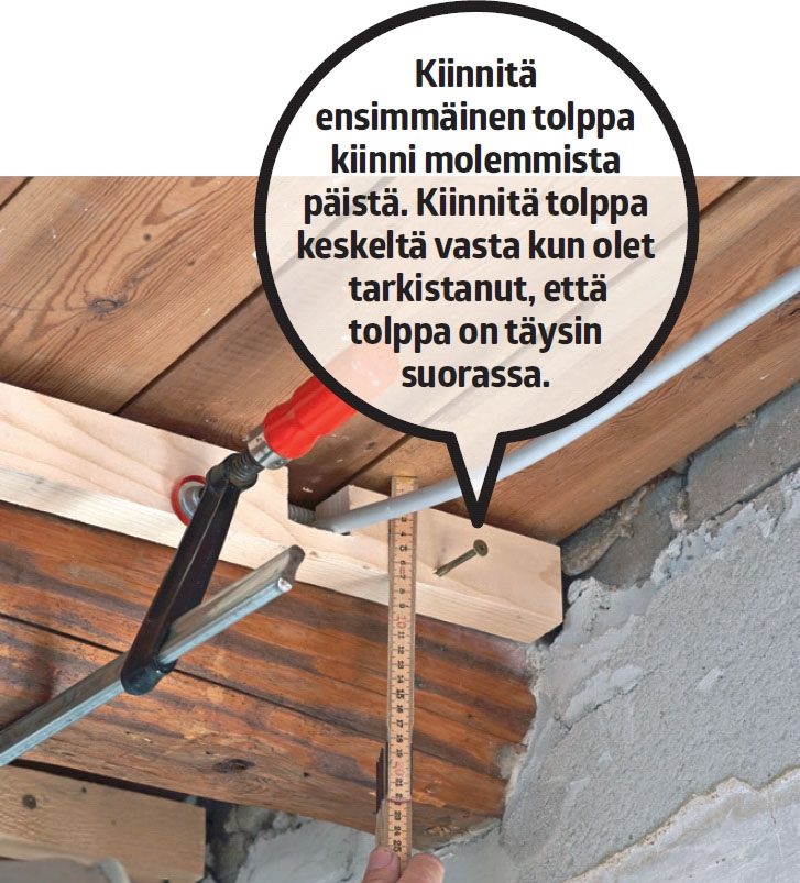 Uusi katto palkkien väliin: Katkaise tolppa sopivaksi ja aseta se