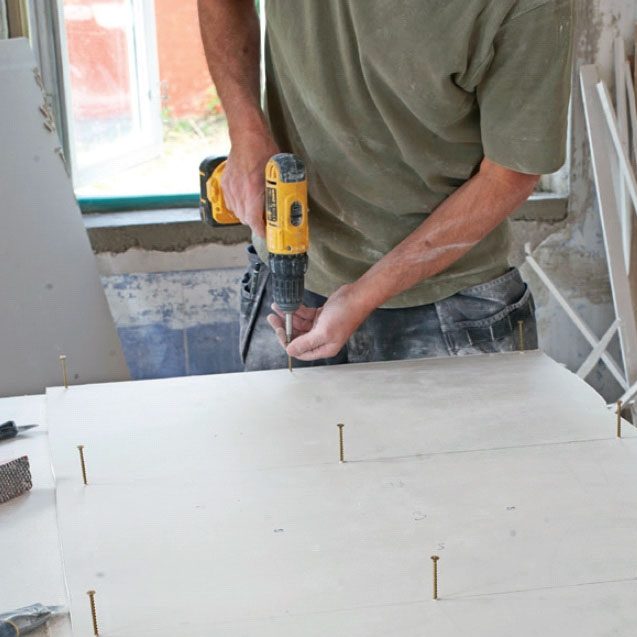 Frilagda bjälkar: Dra i skruvarna lätt