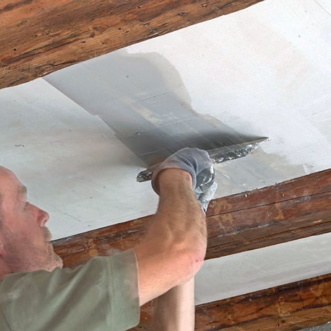 Frilagda bjälkar: Lägg på ytterligare spackelmassa