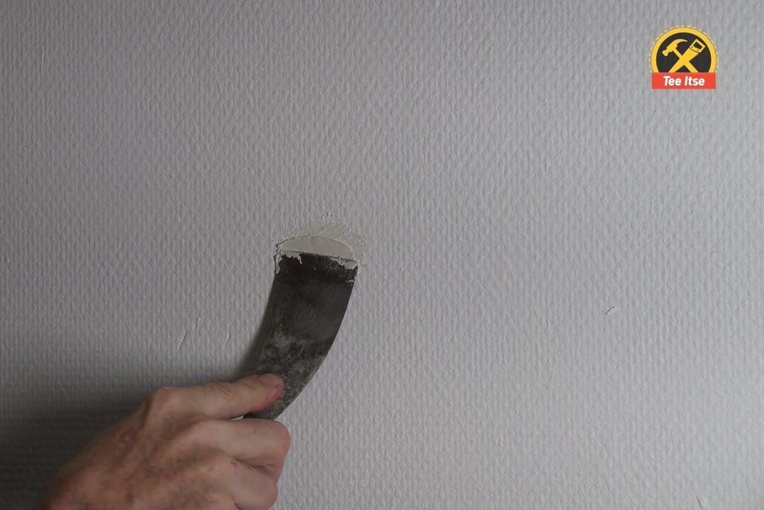 Paikkaa reiät huomaamattomasti