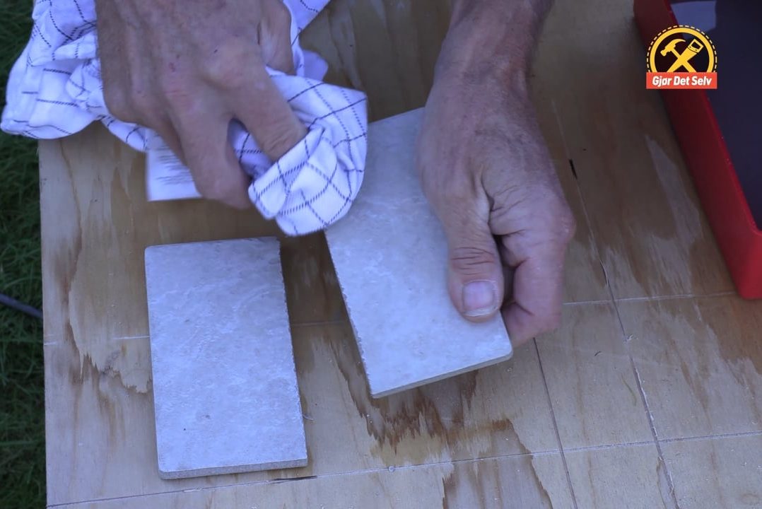 Slip skarpe kanter på rustikke fliser