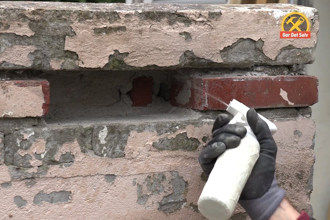 Murværket skal fugtes