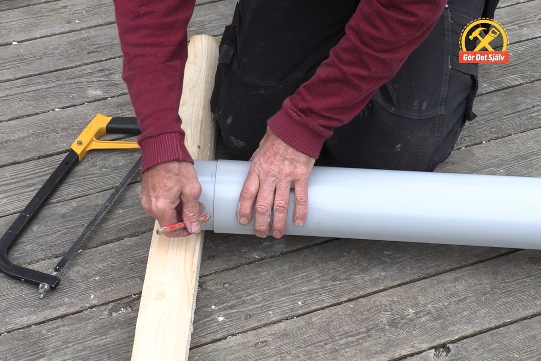 Kapa hängrännan helt rakt