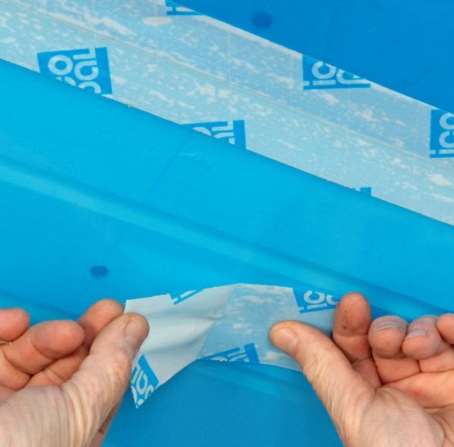 Gipsloft på profilbrædder: Tape samlinger og hæfteklammer med dampspærretape