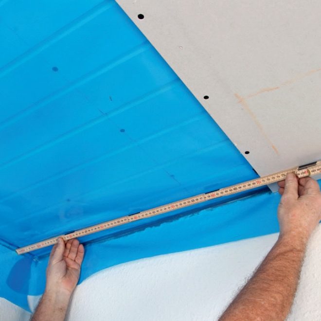 Gipsloft på profilbrædder: Tag målene til gipspladerne i første række