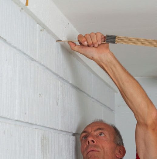 Varmveggsplater: Mål opp hvor det er rør, ledninger