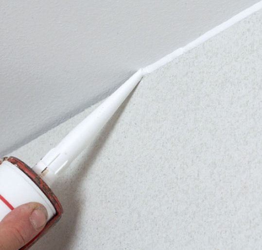 Varmveggsplater: Bruk den overmalbare fugemassen til å tette