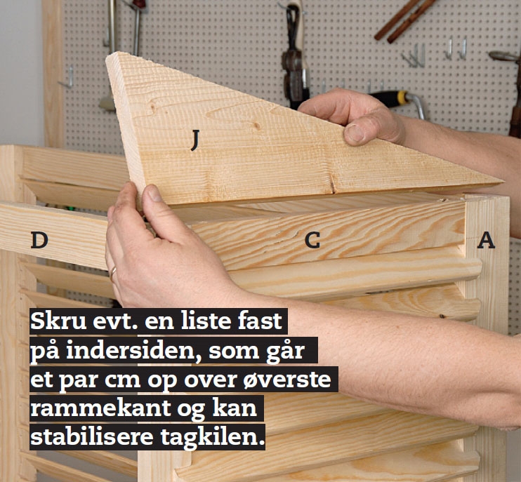 Kiler til varmepumpeskjuler limes og skrues fast oven på siderne