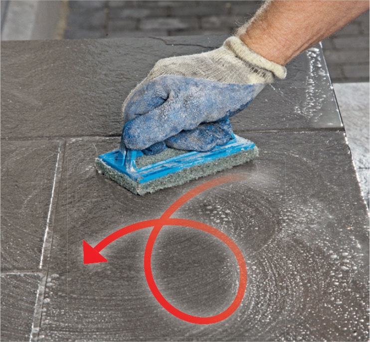 Klinker trappa: Tvätta trappan med kalkborttagningsmedel