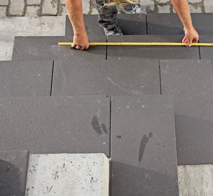 Fliser inngangsparti ute: Lag en prøveopplegging på trappen