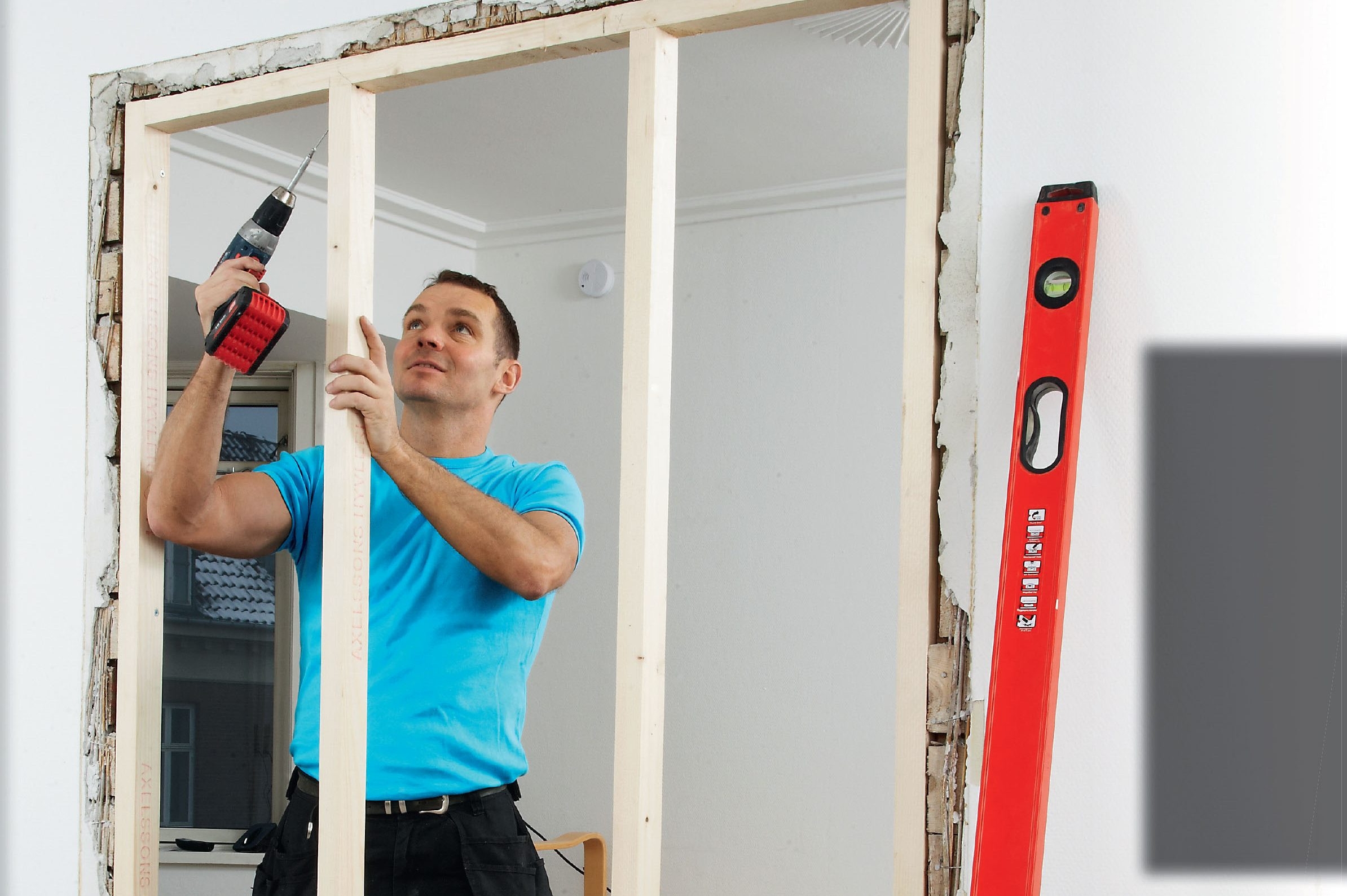 Ta bort dörren och res en vägg