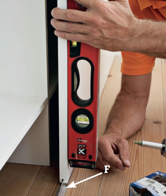 Låga skjutdörrar snedtak