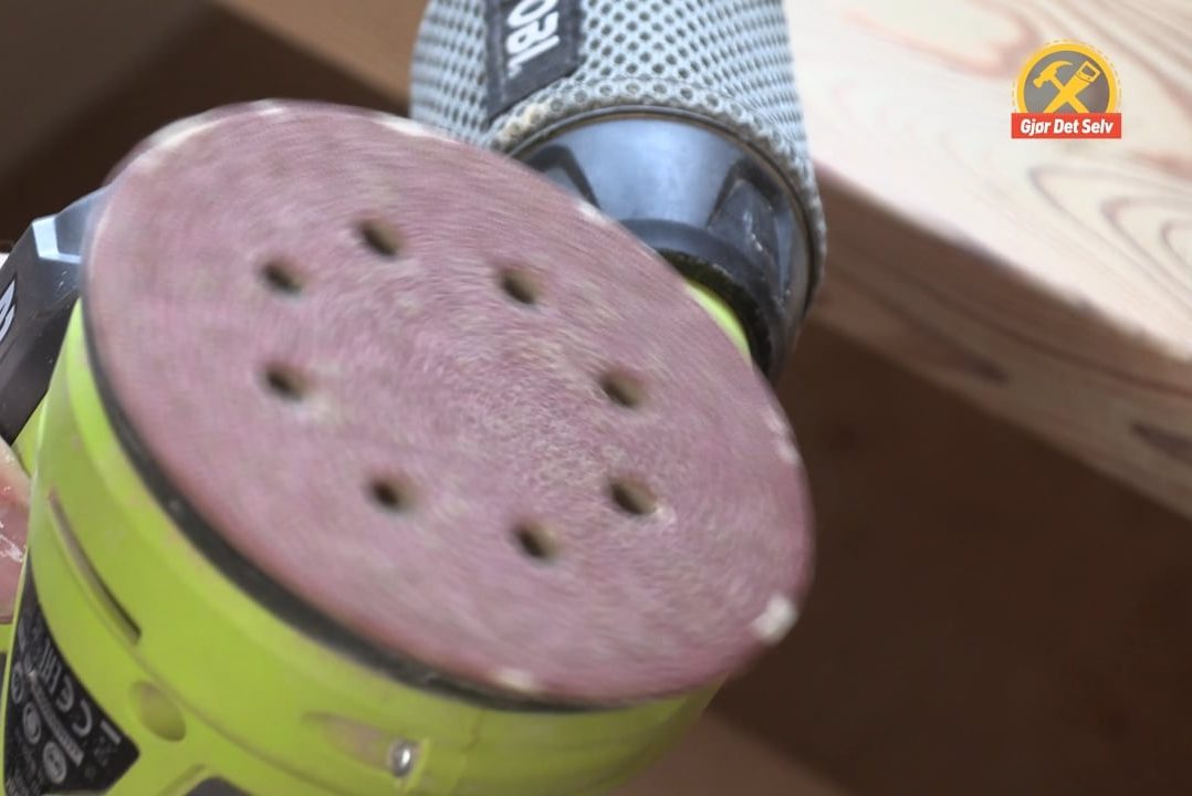 Spar på slipepapiret