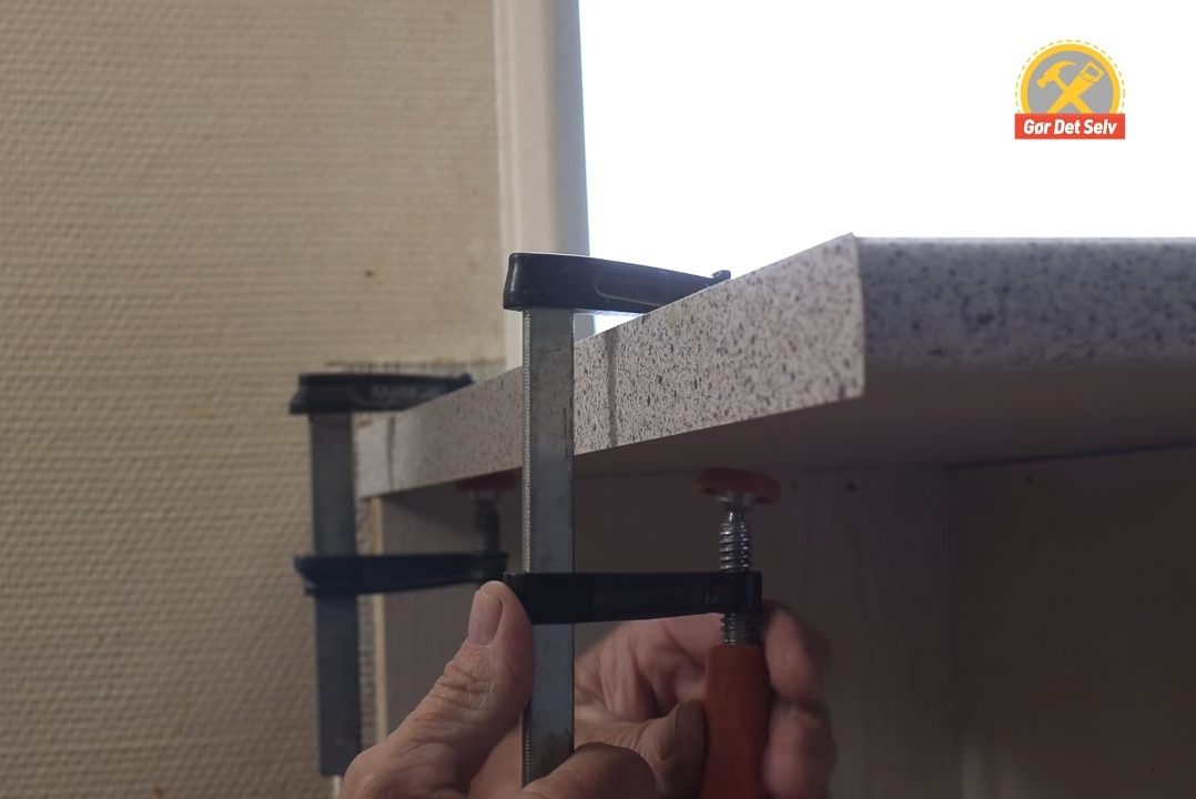 Stærkt pres på limsamlingen