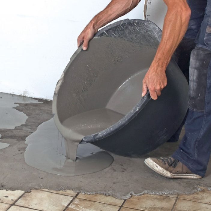 Selvnivellerende gulvspartel