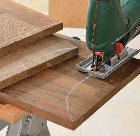 Renovera trappa billigt: Såga längs ditt streck