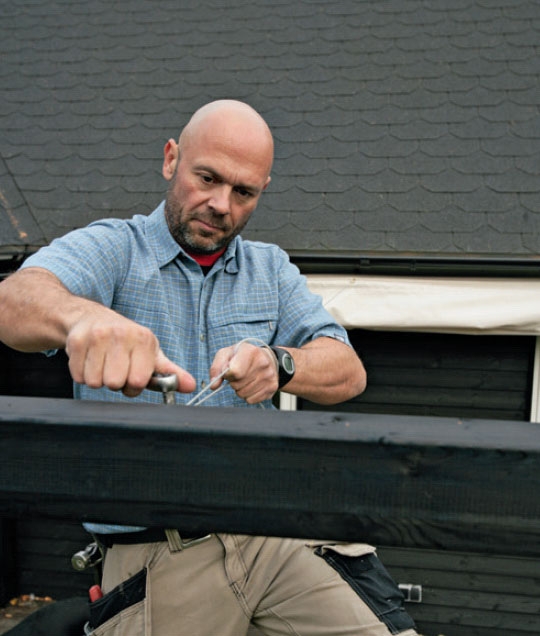 Seilduk: Nå skal du stramme wirene.