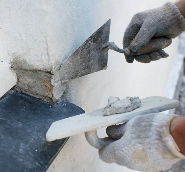 Form mørtelen, slik at den ligger plant med resten av murverket