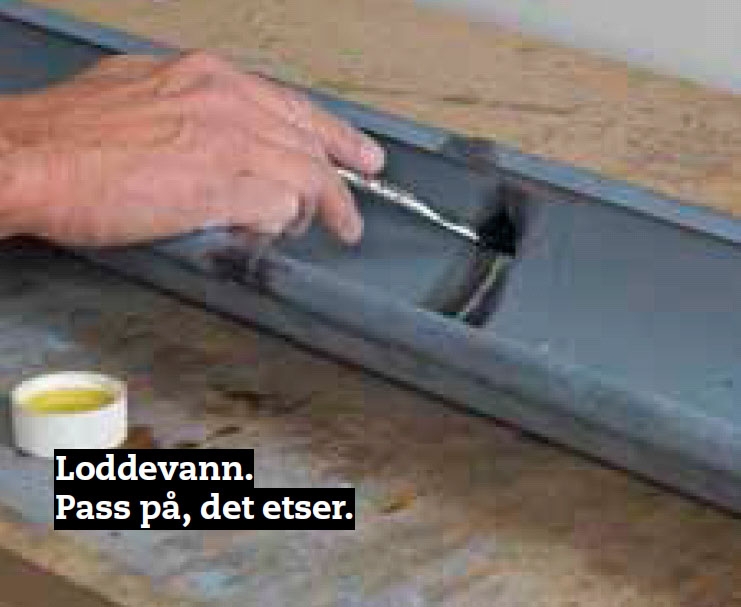 Lodding av takrenner i sink